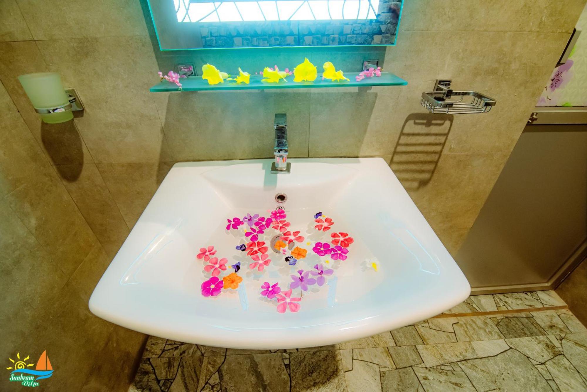 Sunbeam Villa แทนกาลเล ภายนอก รูปภาพ