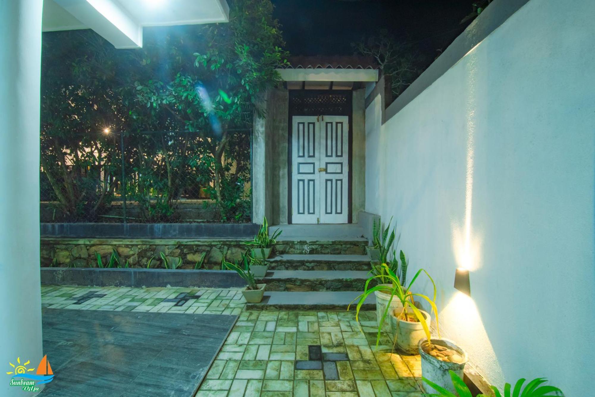 Sunbeam Villa แทนกาลเล ภายนอก รูปภาพ